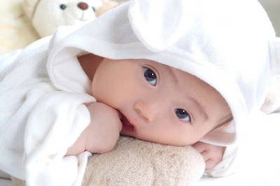 新生儿眉毛黄痂的处理与护理