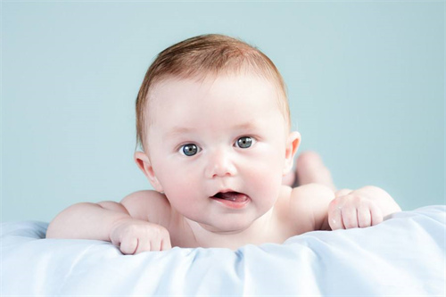 脑瘫病症在四个月宝宝身上的检测与应对