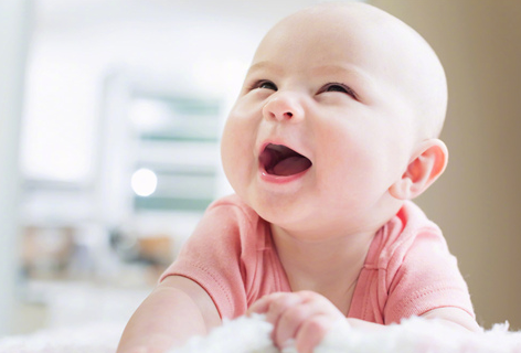 新生儿体温与发烧的家庭护理方法